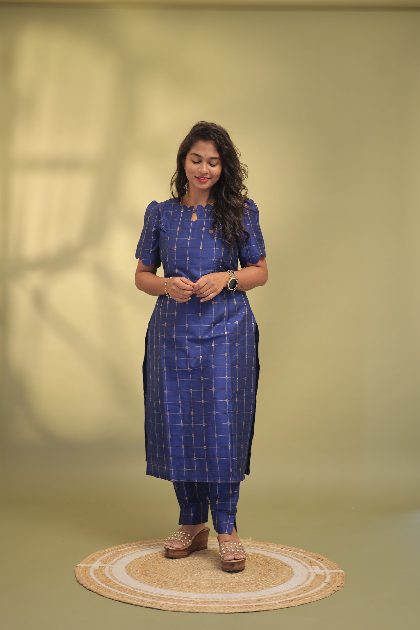 Oorvashi-royal blue suit