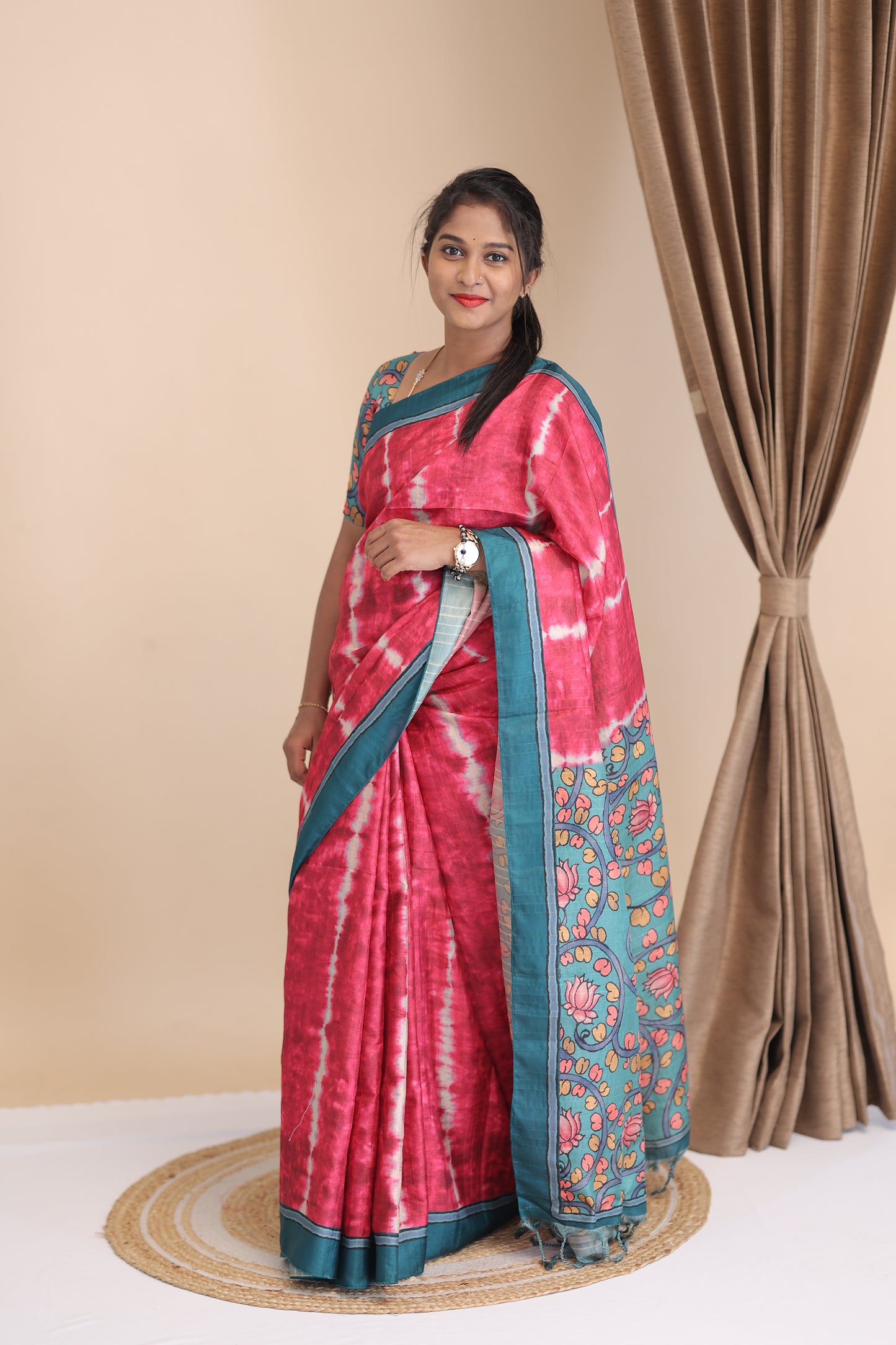 Semitussarsaree-ST402