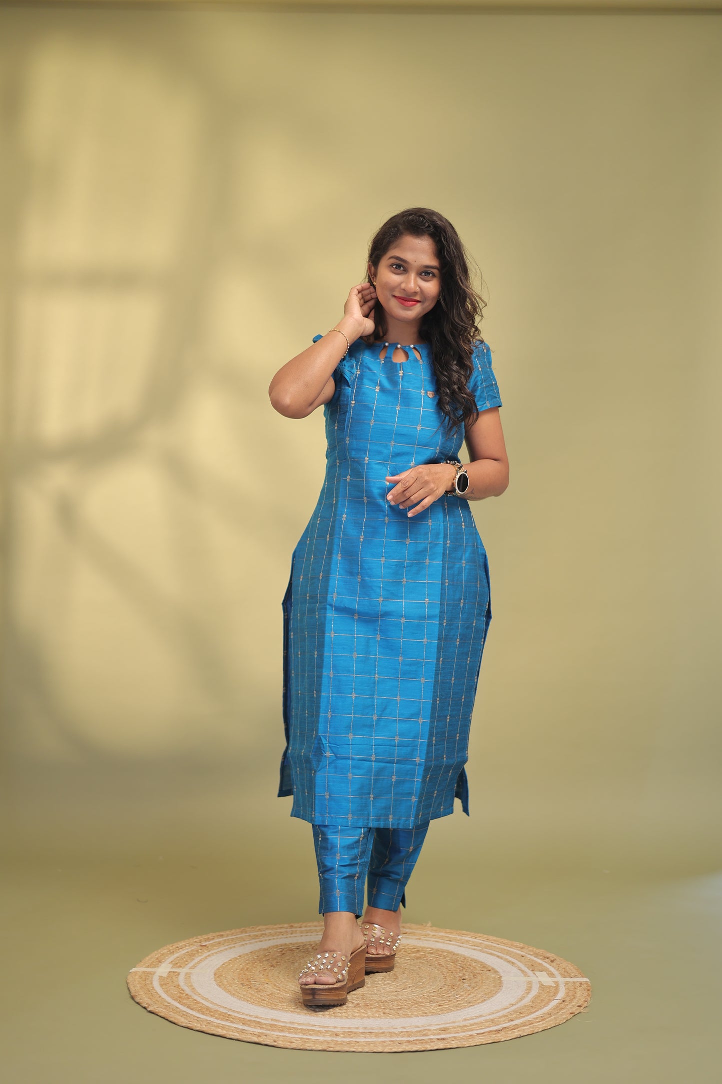 Oorvashi-copper sulfate blue suit