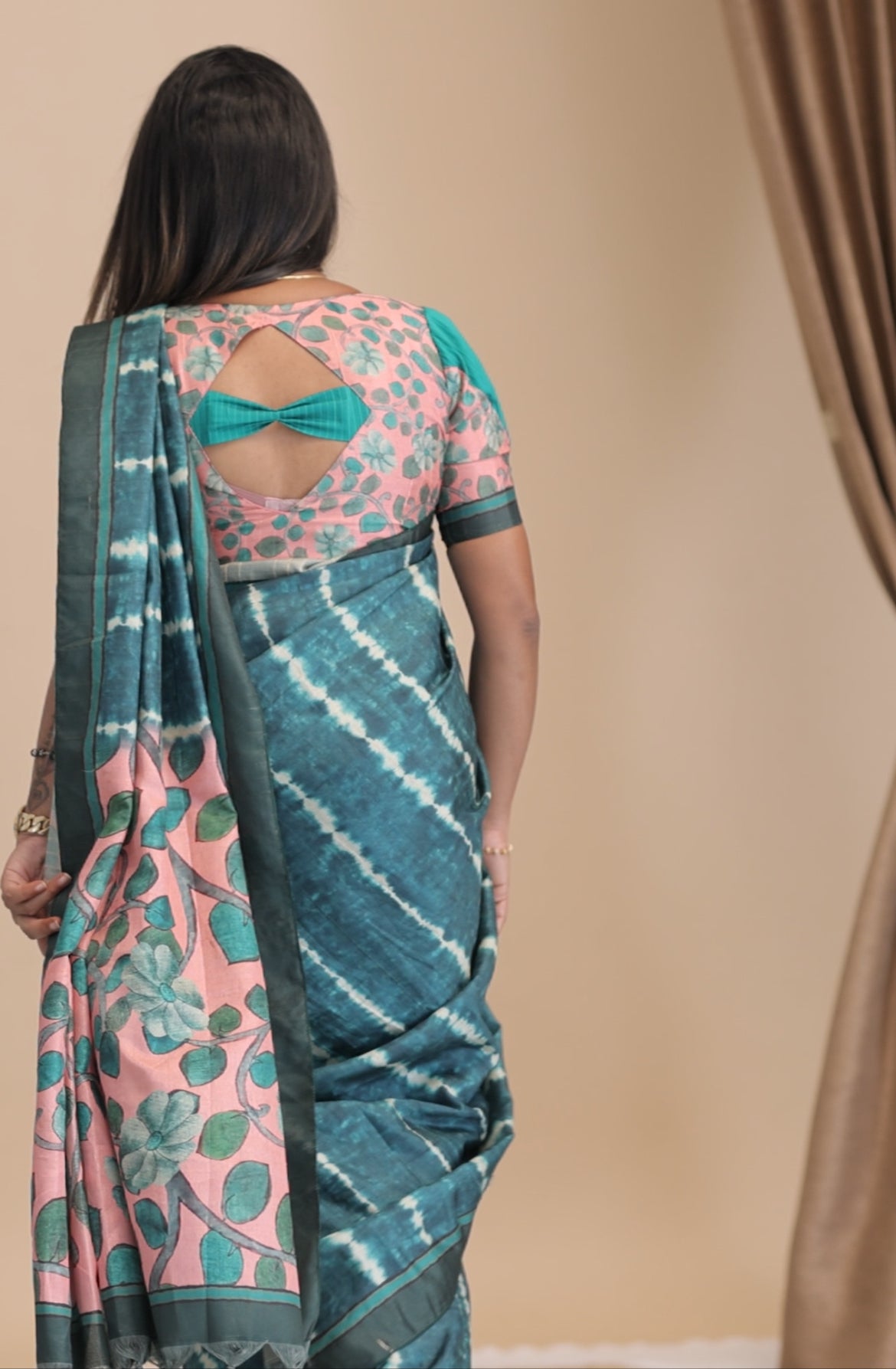 Semitussarsaree-ST401