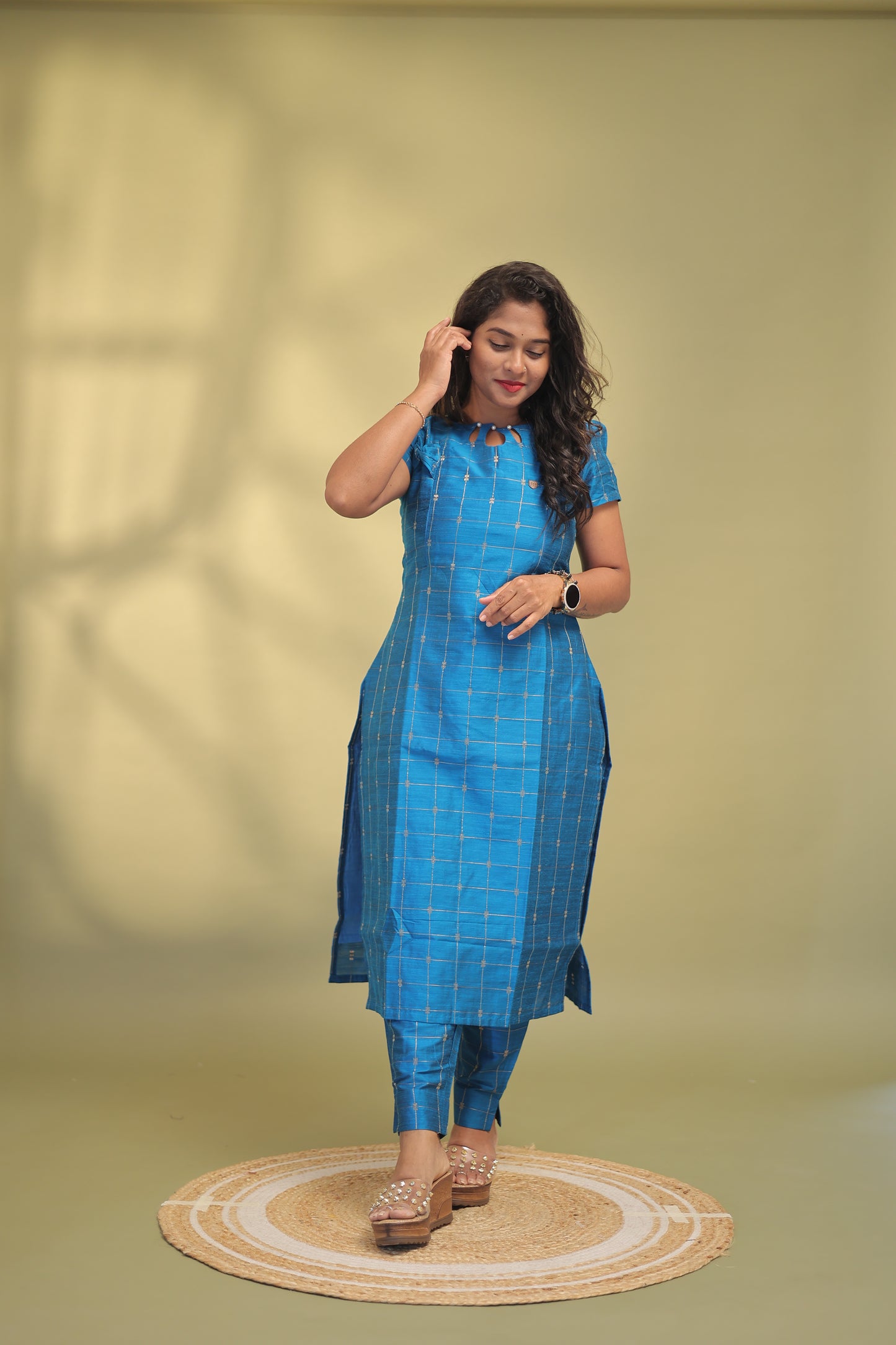 Oorvashi-copper sulfate blue suit