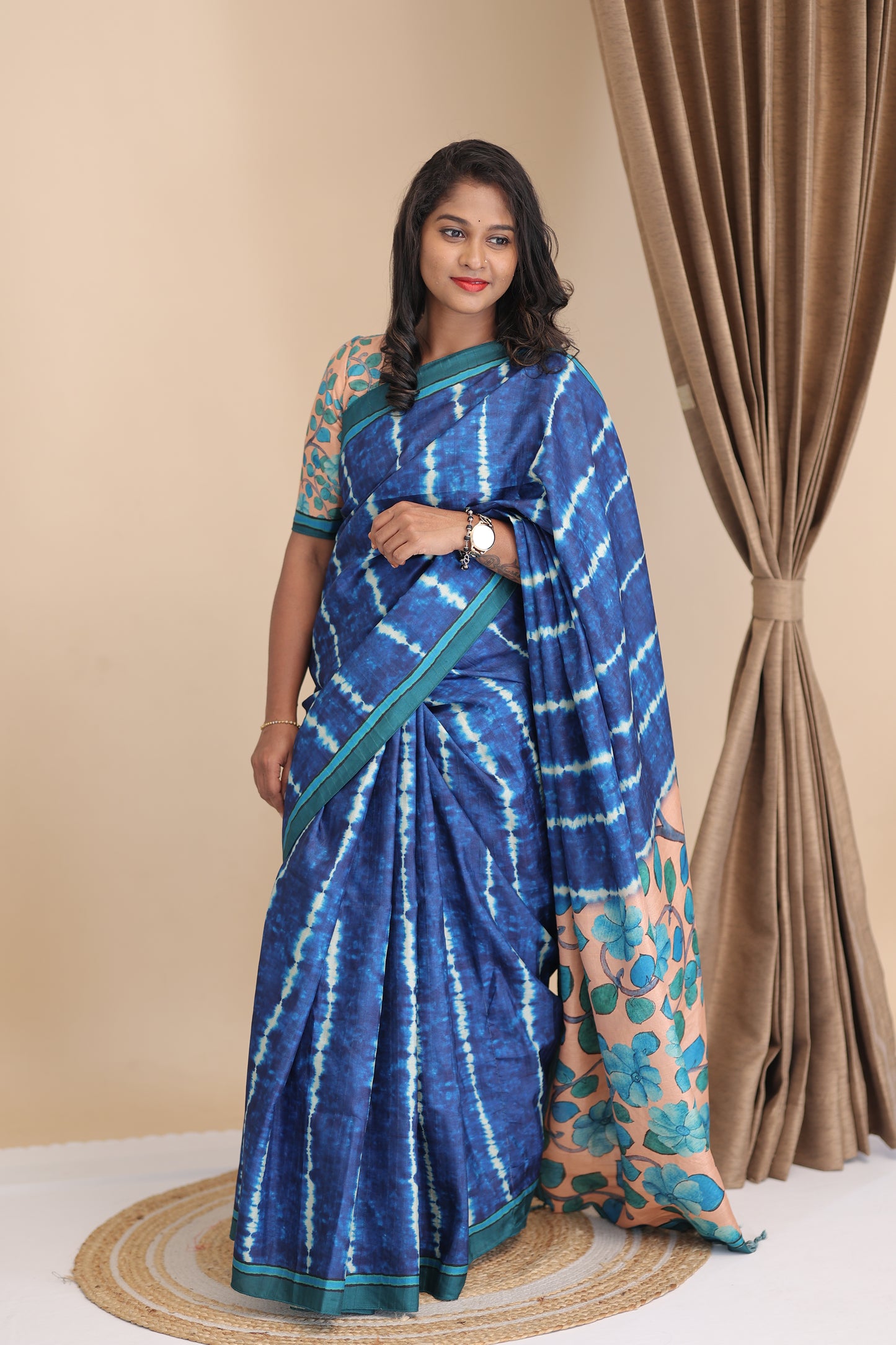 Semitussarsaree-ST403